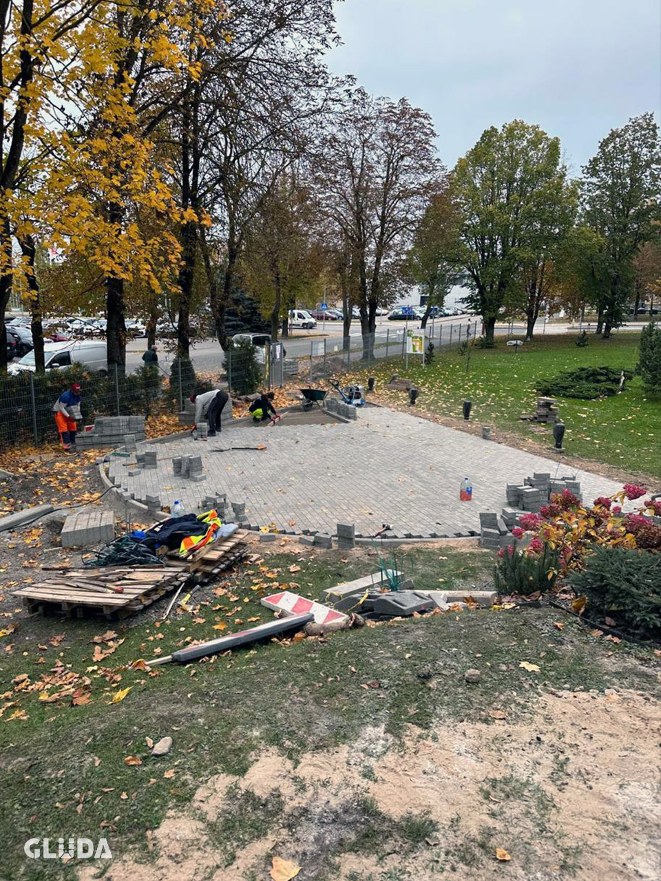 Trinkelių klojimas, bortų įrengimas ir viešųjų erdvių tvarkymas. Ilgalaikė kokybė.